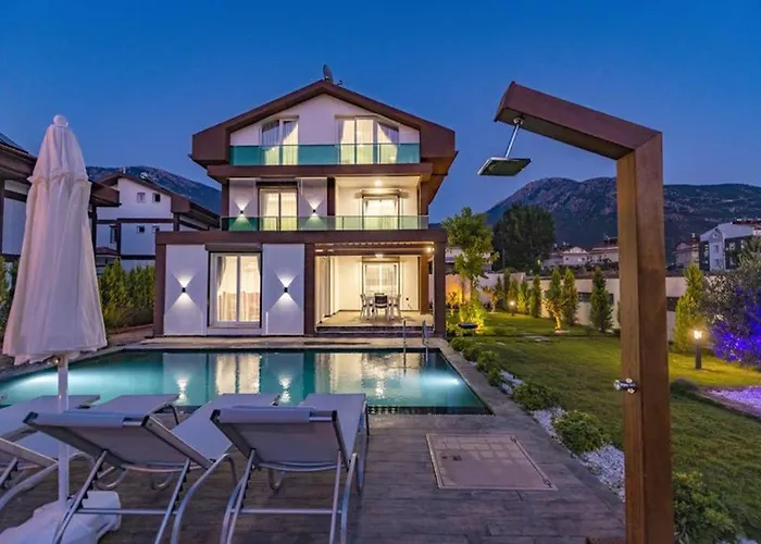 Bella- 4 Bedroom Holiday Villa In Oludeniz Fethiye