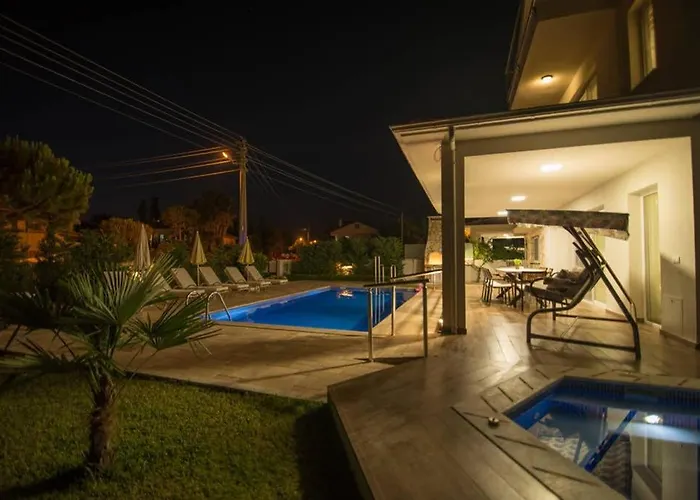 Pet friendly Crescent Twins- Blue Villa Dalyan