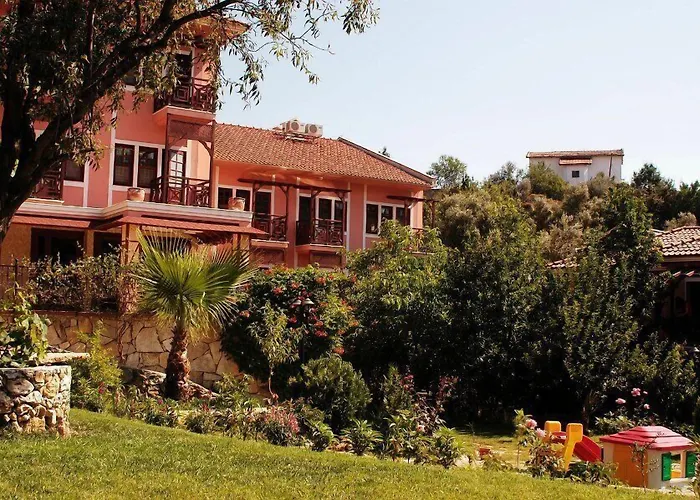 Club Pink Palace Hotel Oludeniz